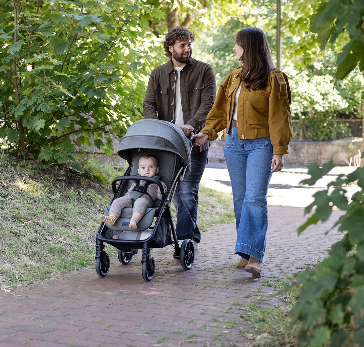 Joie Signature Parcel lx Stroller - Eclipse