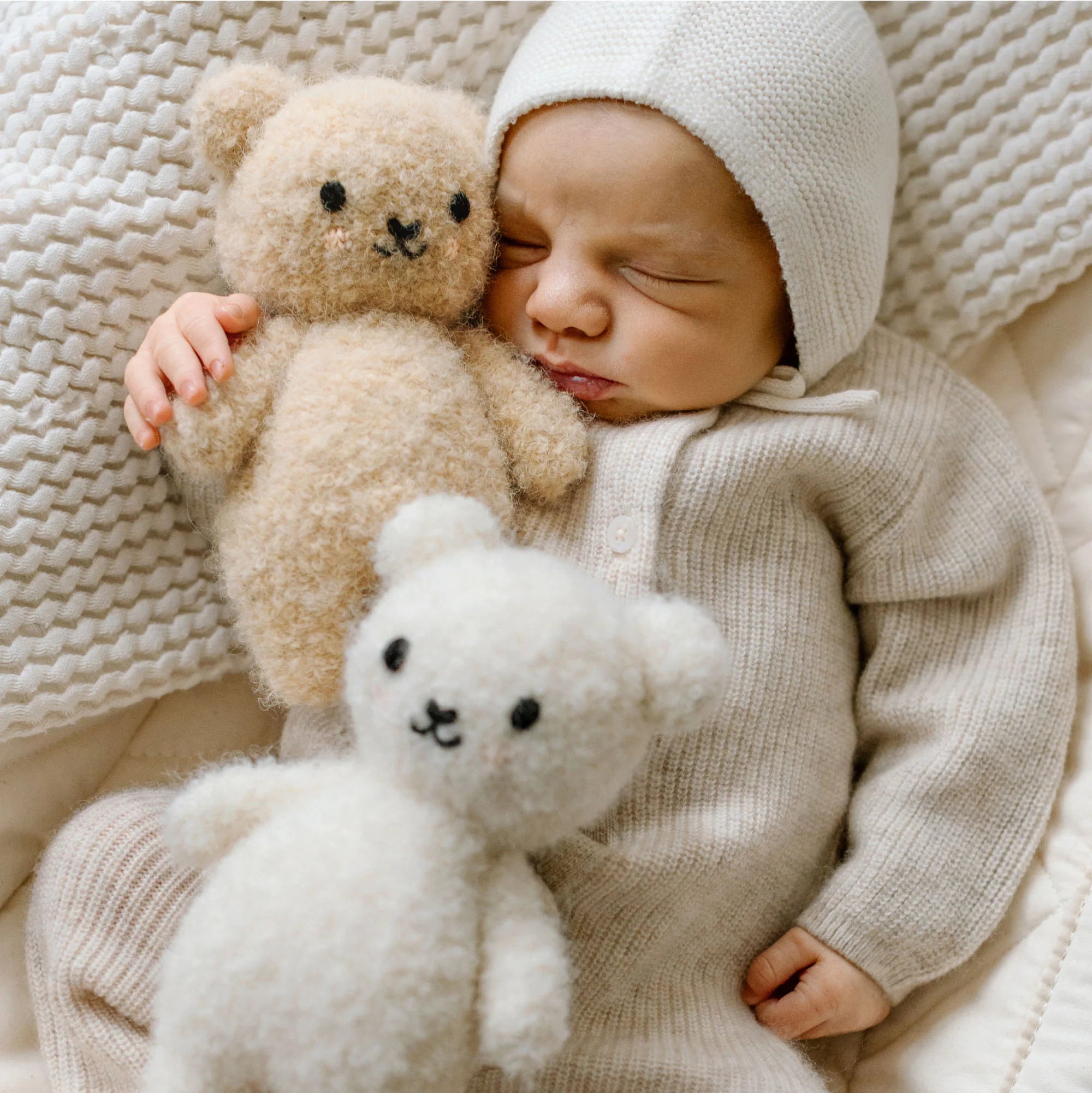 Baby Polar Bear (Cozy Bouclé) - Cuddle + Kind - Bubbadue
