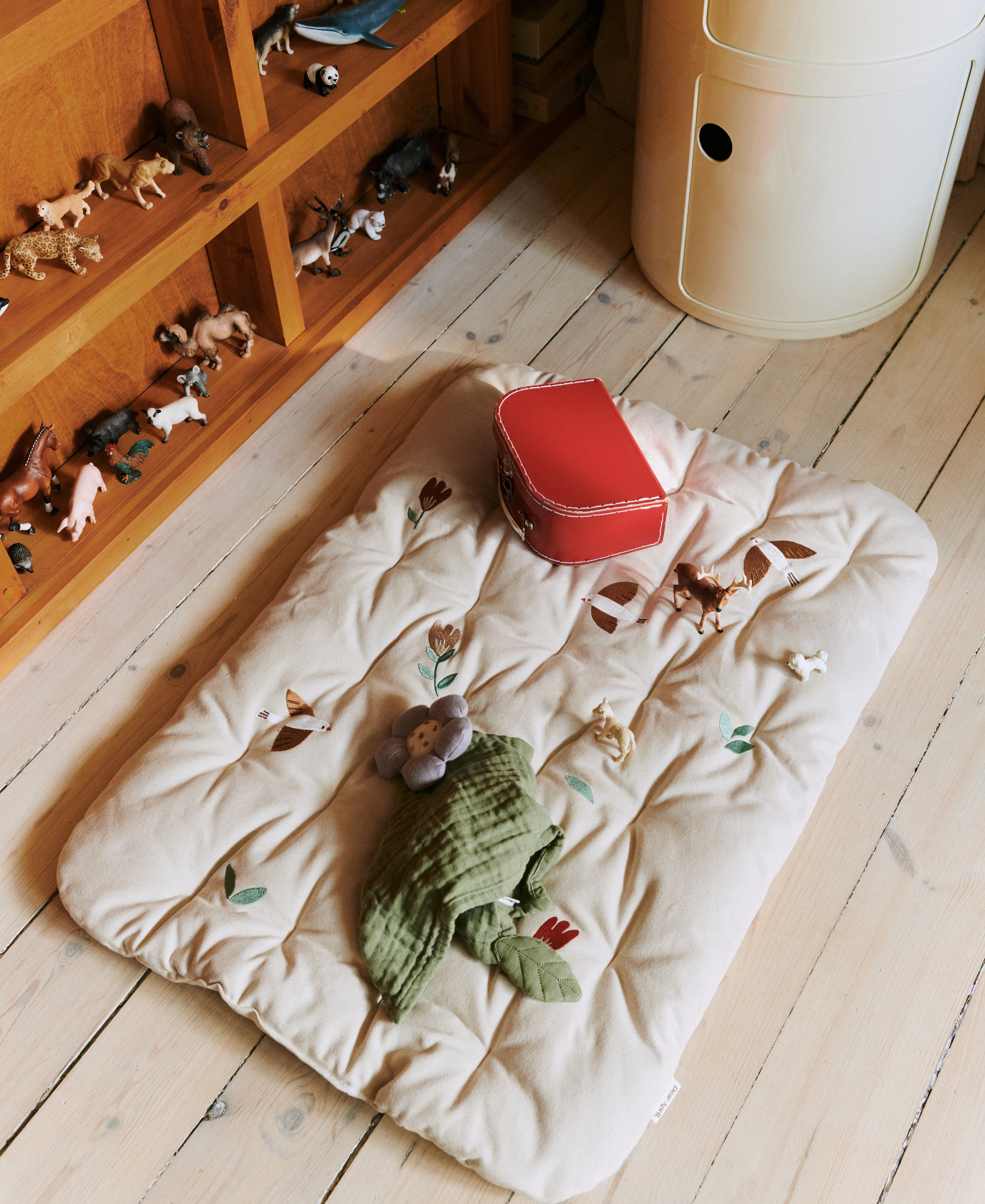 Morris Play Mattress, Songbirds