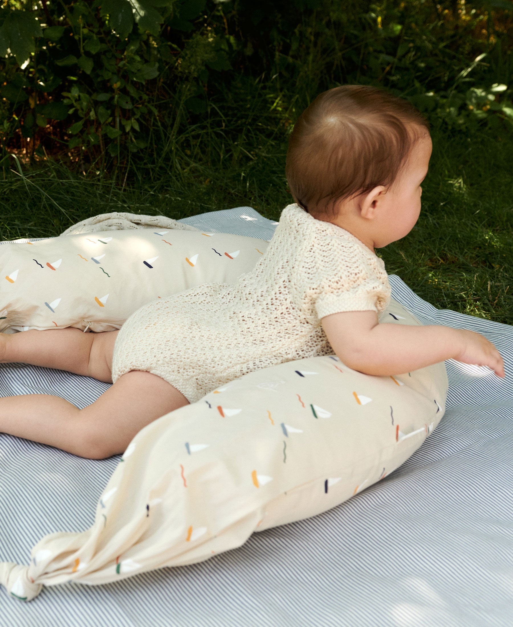 Nami Nursing Pillow, Pond Boats - Bubbadue