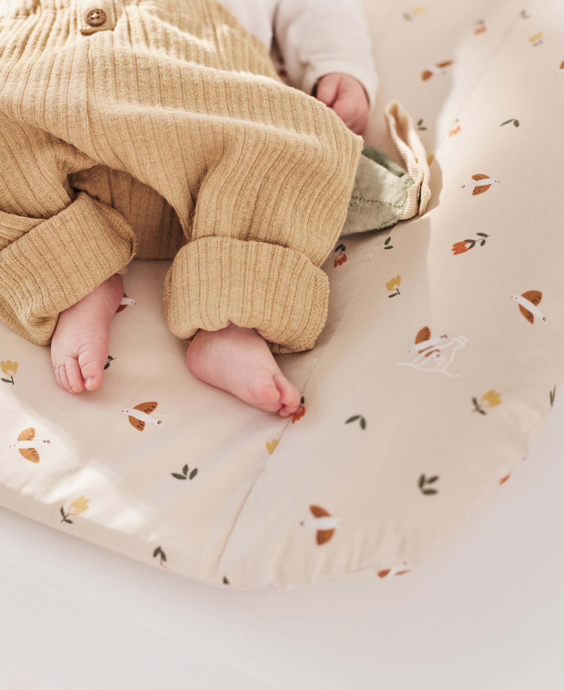 Dove Changing Cushion, Songbirds - Bubbadue