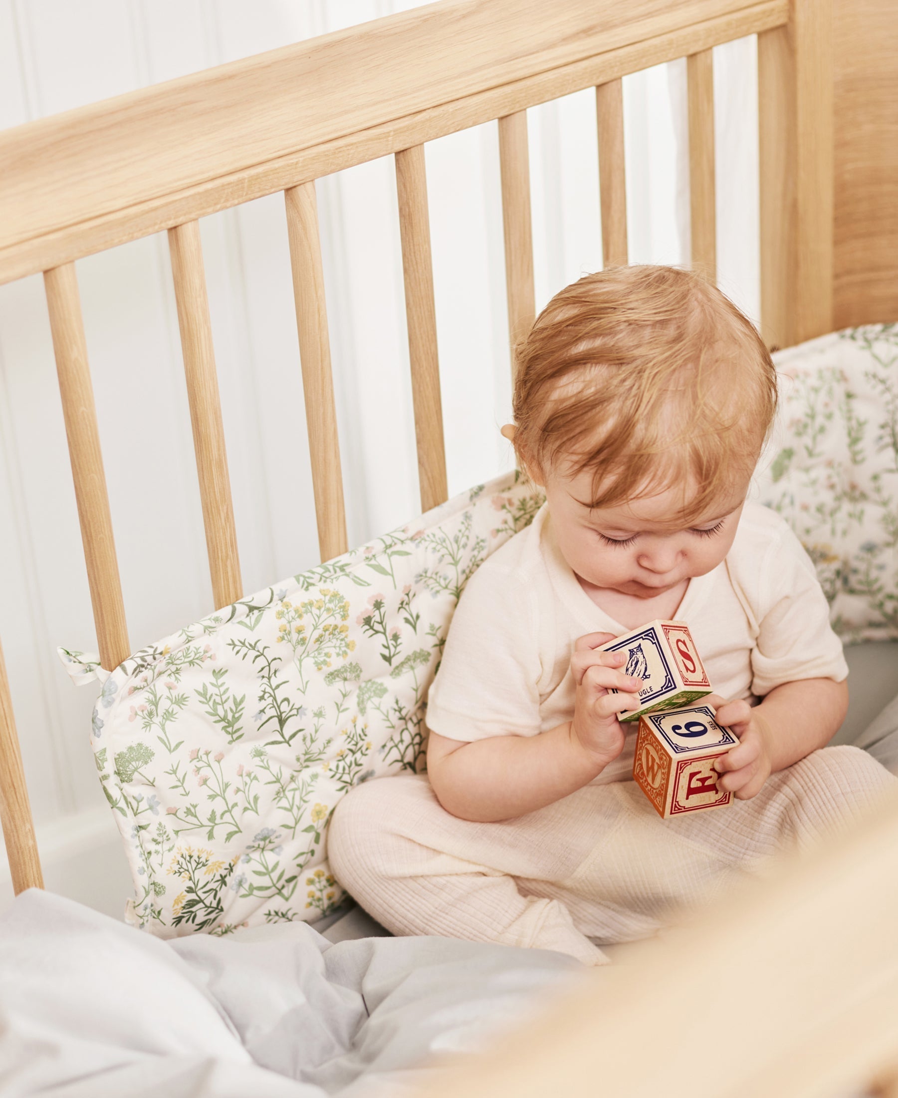 Nori Cot Bumper, Summer Flowers - Bubbadue