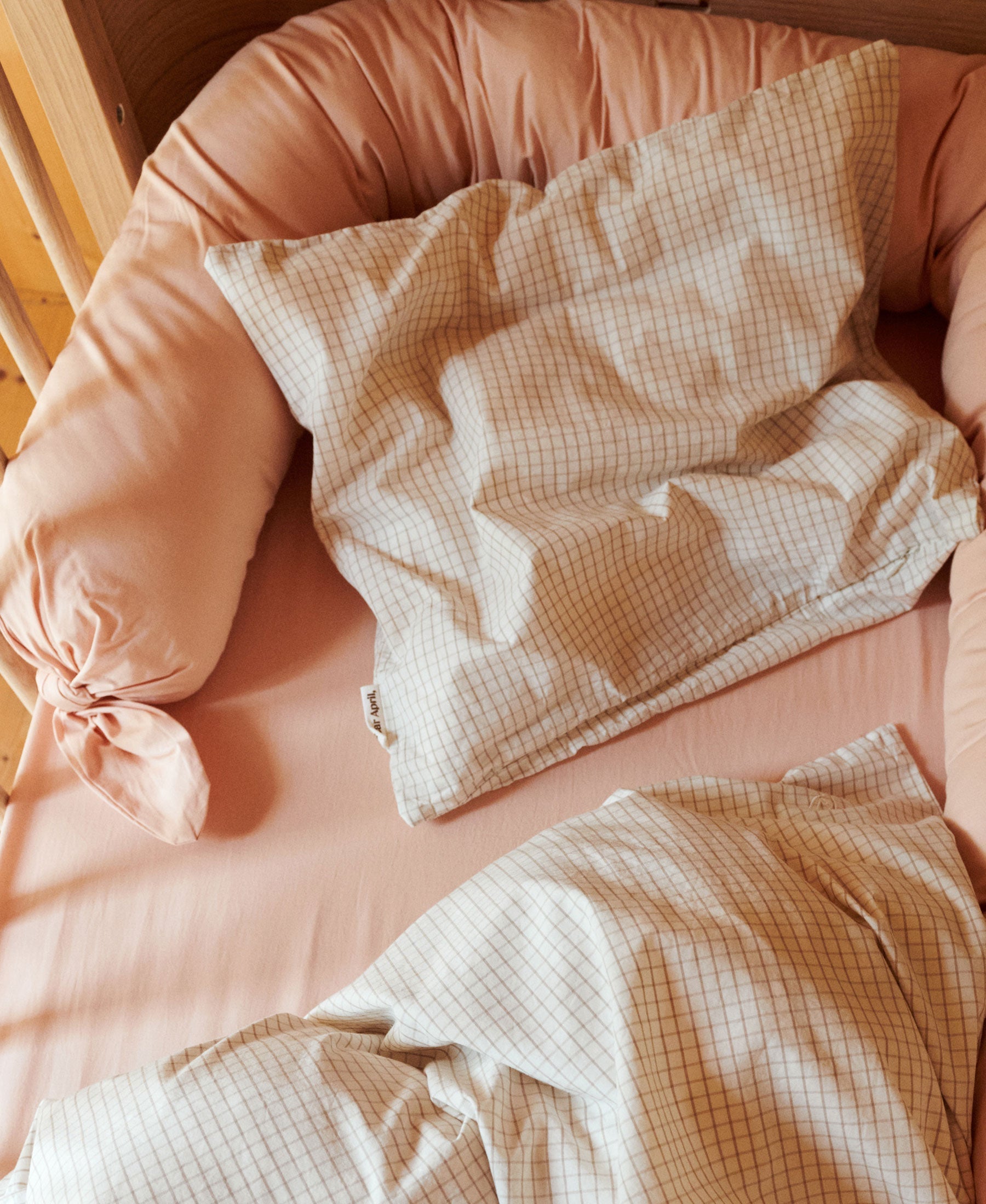 Skye Bed Snake, Appleblossom - Bubbadue