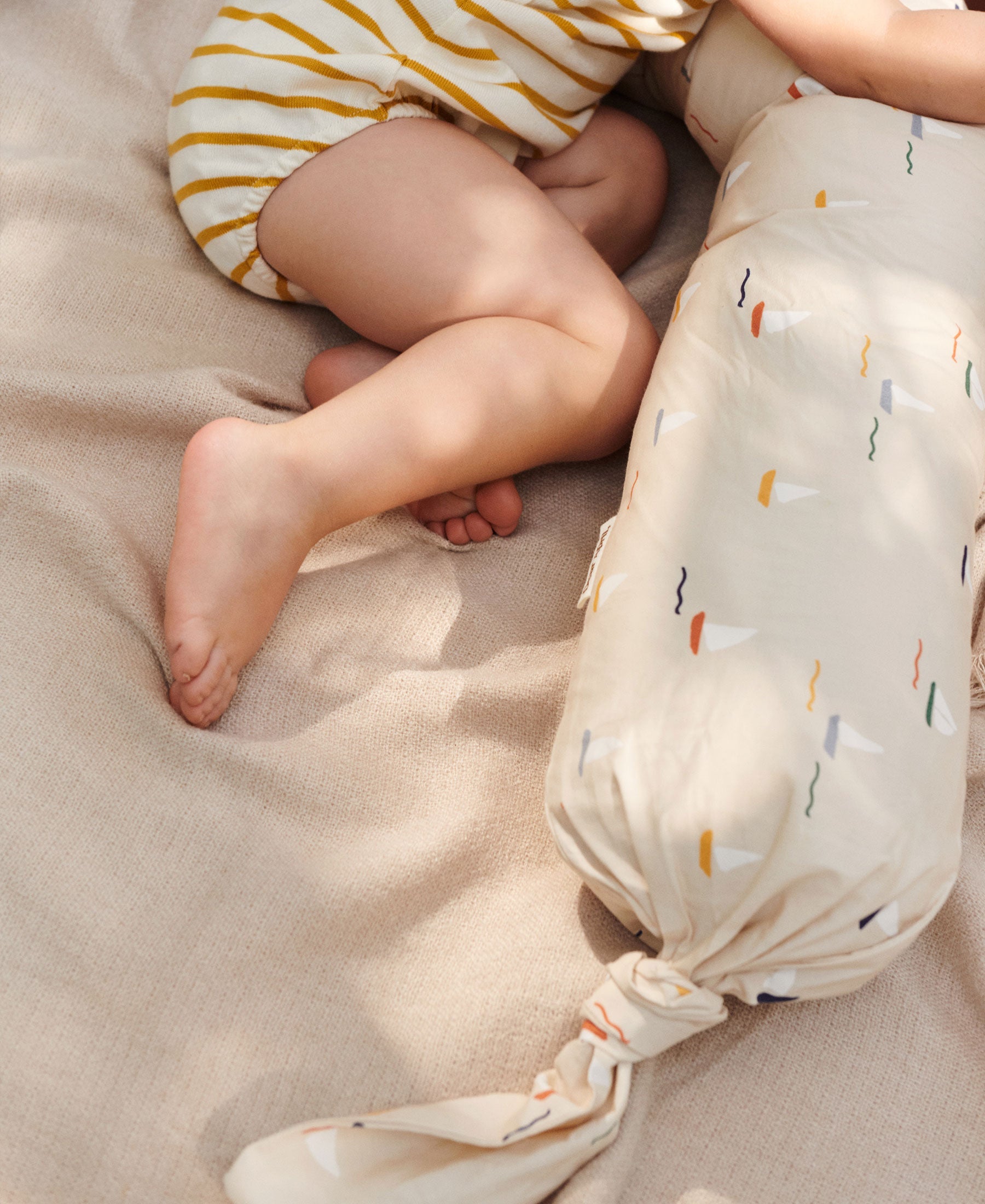 Skye Bed Snake, Pond Boats - Bubbadue