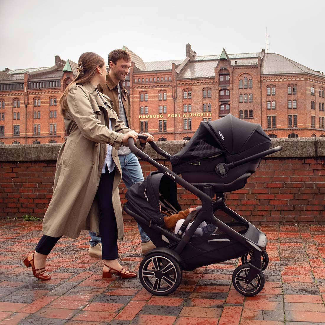 Nuna PIPA next Infant Car Seat - Caviar