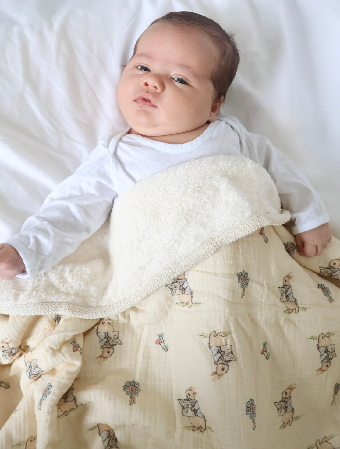 Sienna Deluxe Fleece Blanket - Rabbit