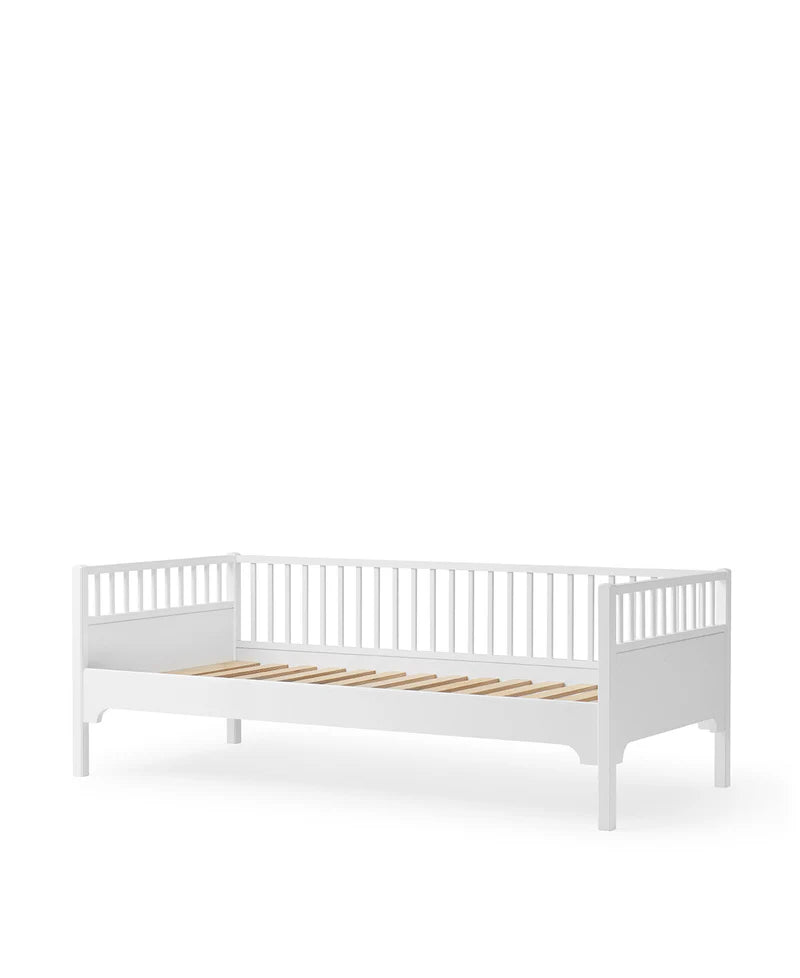 Seaside Classic Day Bed