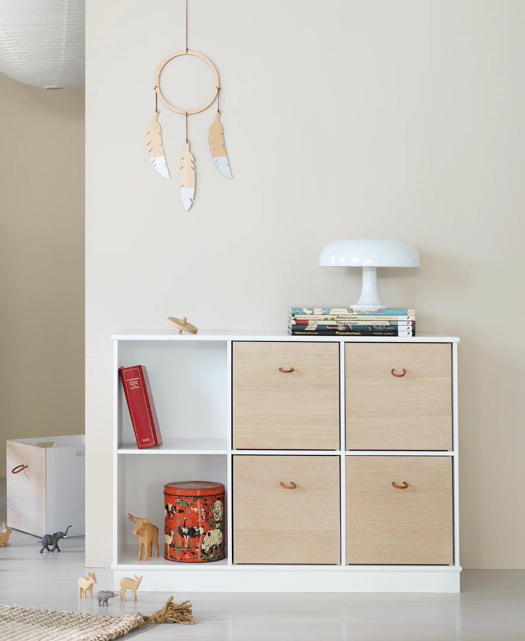 Wood Shelving Unit 3x2 With Base - Bubbadue