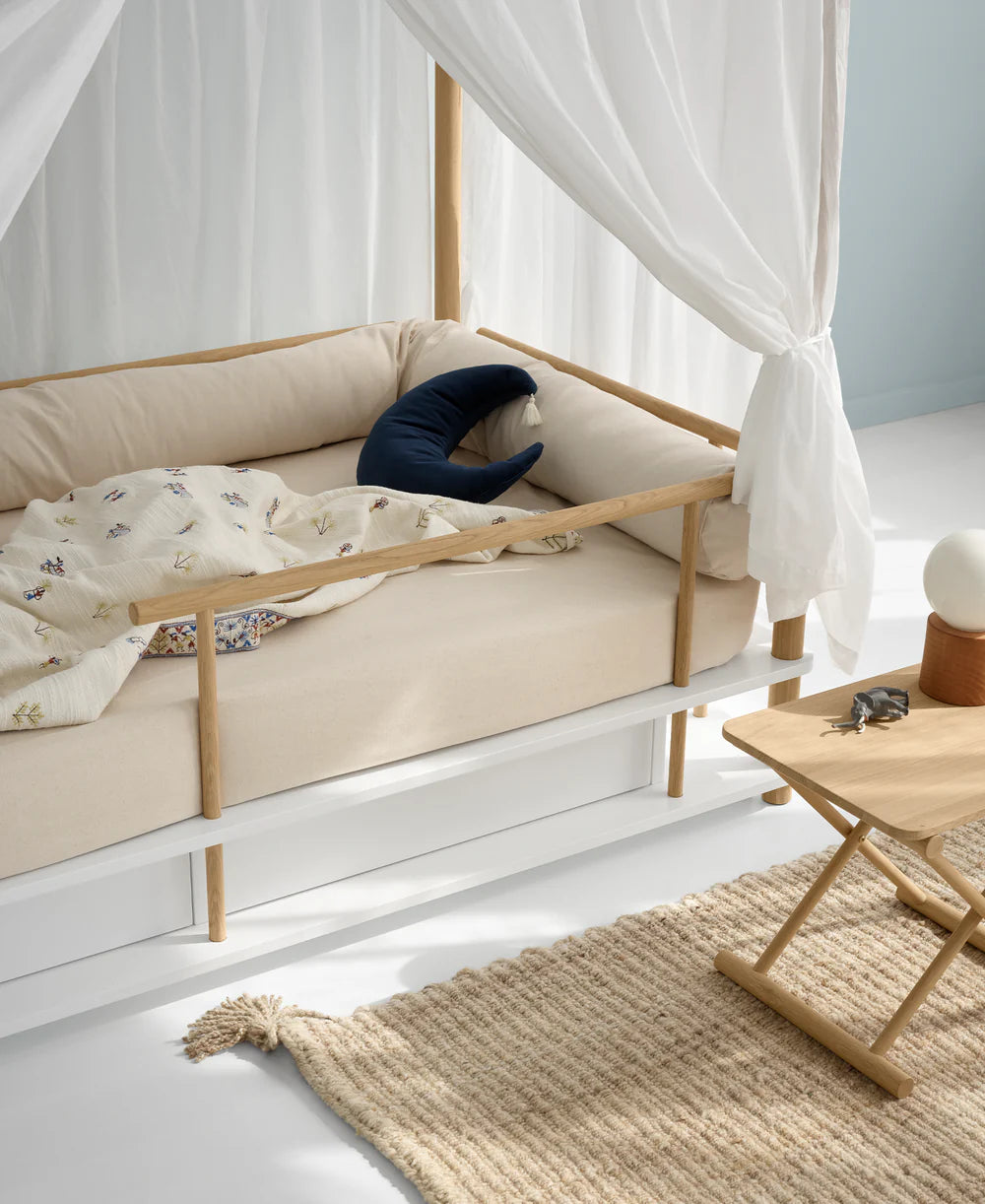 Camp Bed Guard - Oak - Bubbadue