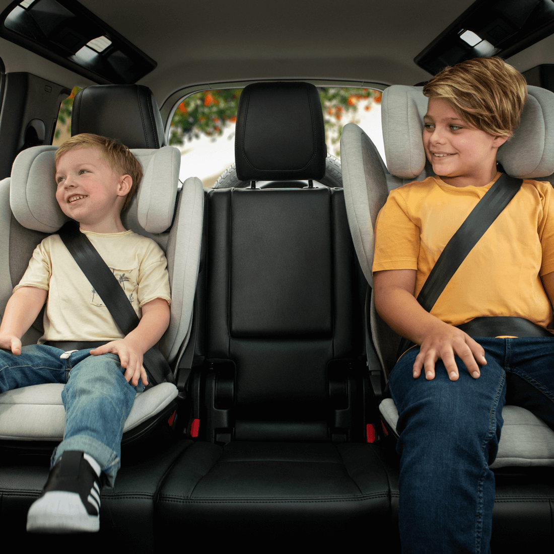 Nuna AACE lx Booster Car Seat - Caviar