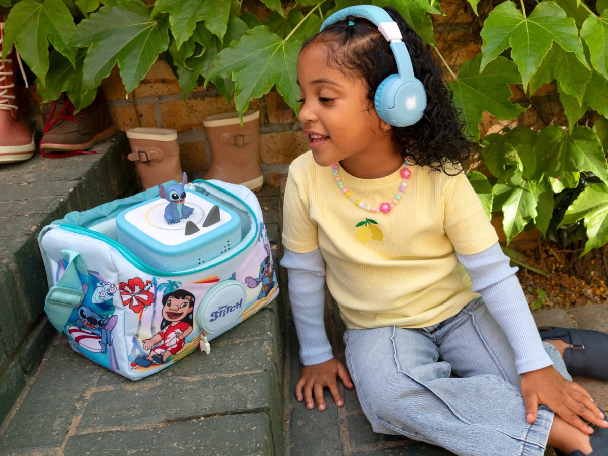 Tonies Listen & Play Bag, Lilo & Stitch