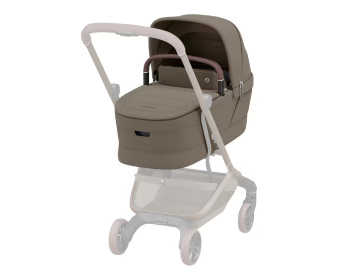 Maxi Cosi Fame Cabin Cot - Oak Truffle