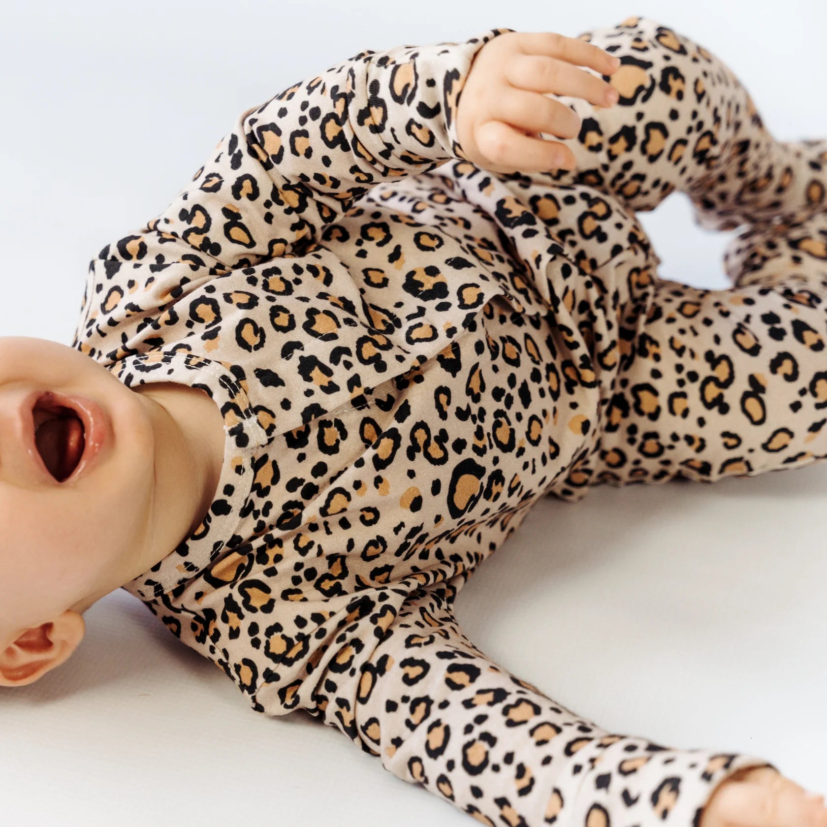Magnetic Baby Romper - Leopard - Bubbadue