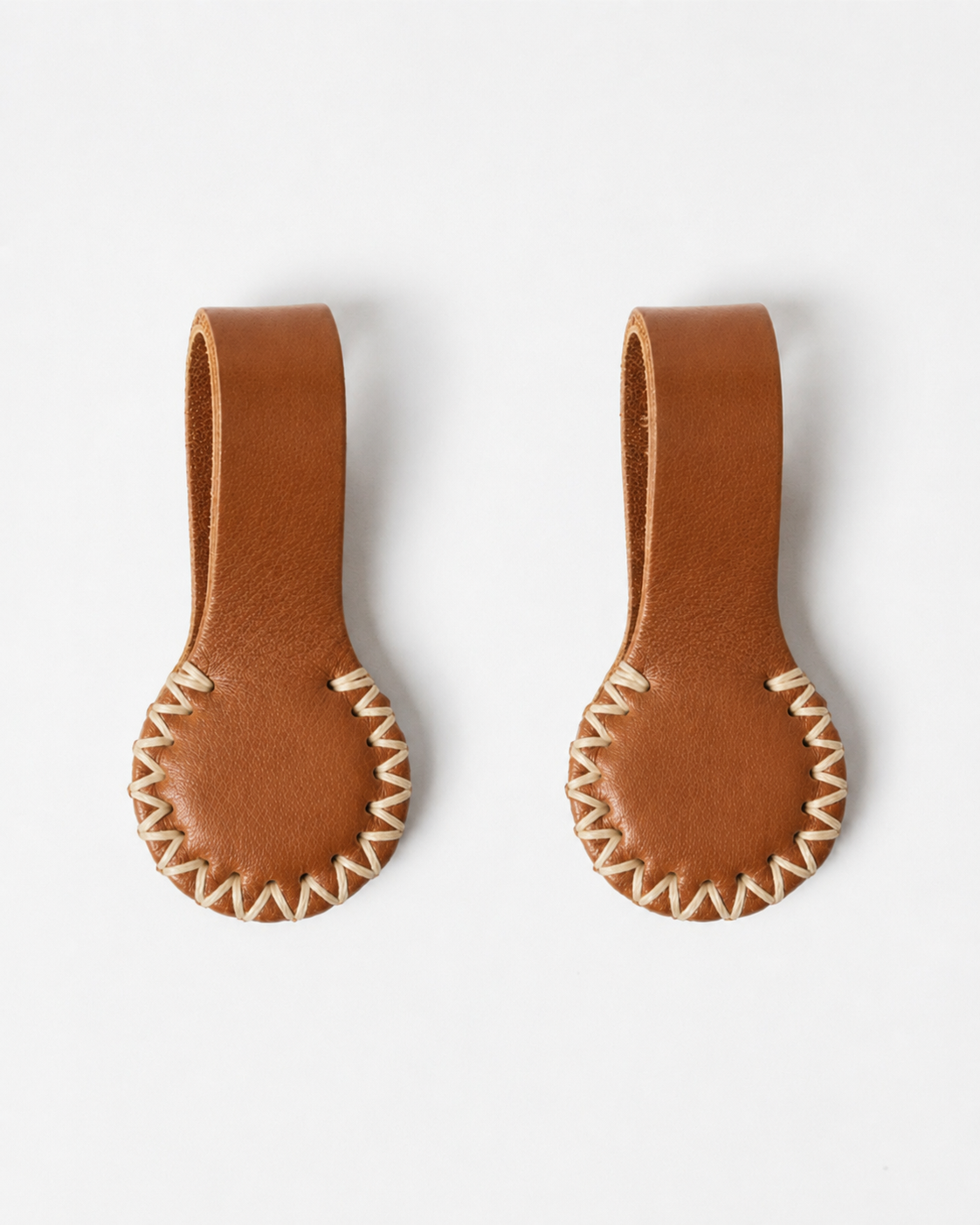 Charlie Brown Stella Clips with cream stitching (2pcs)