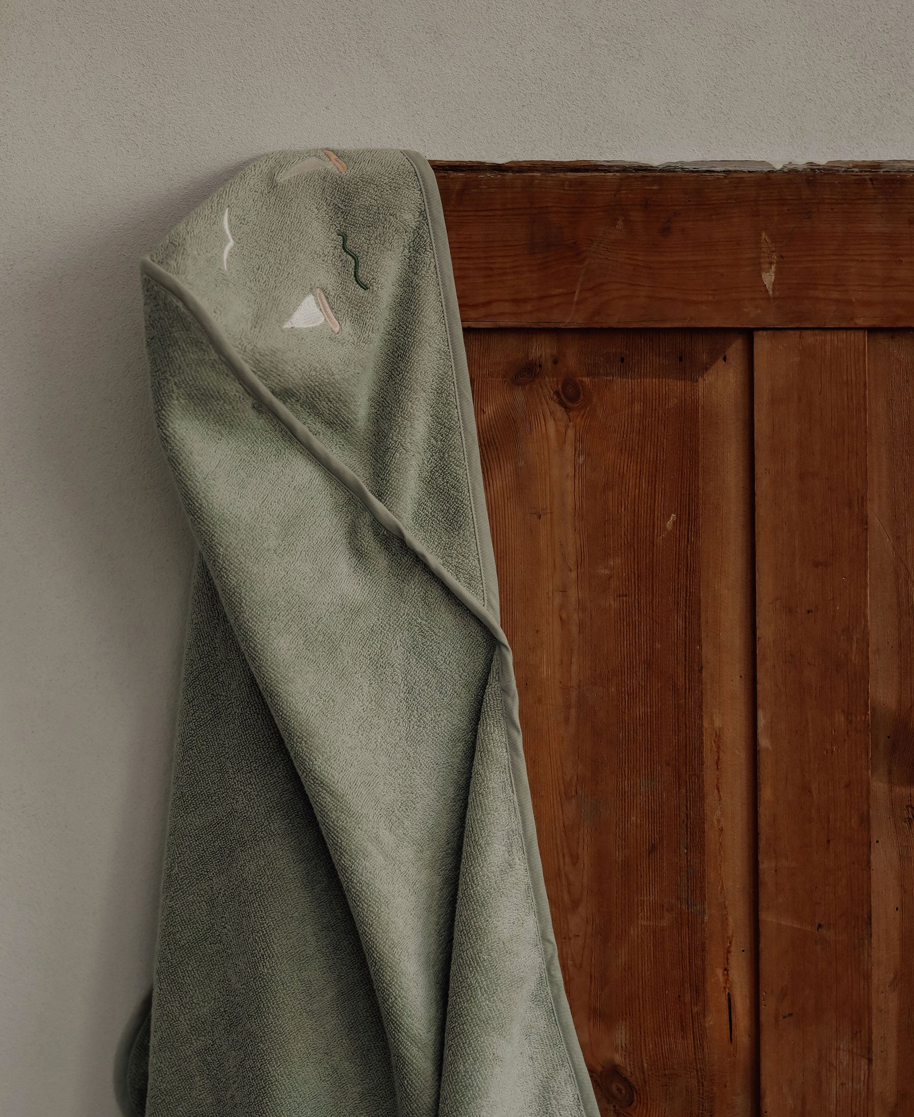 Petal Baby Towel, Sailboats - Bubbadue