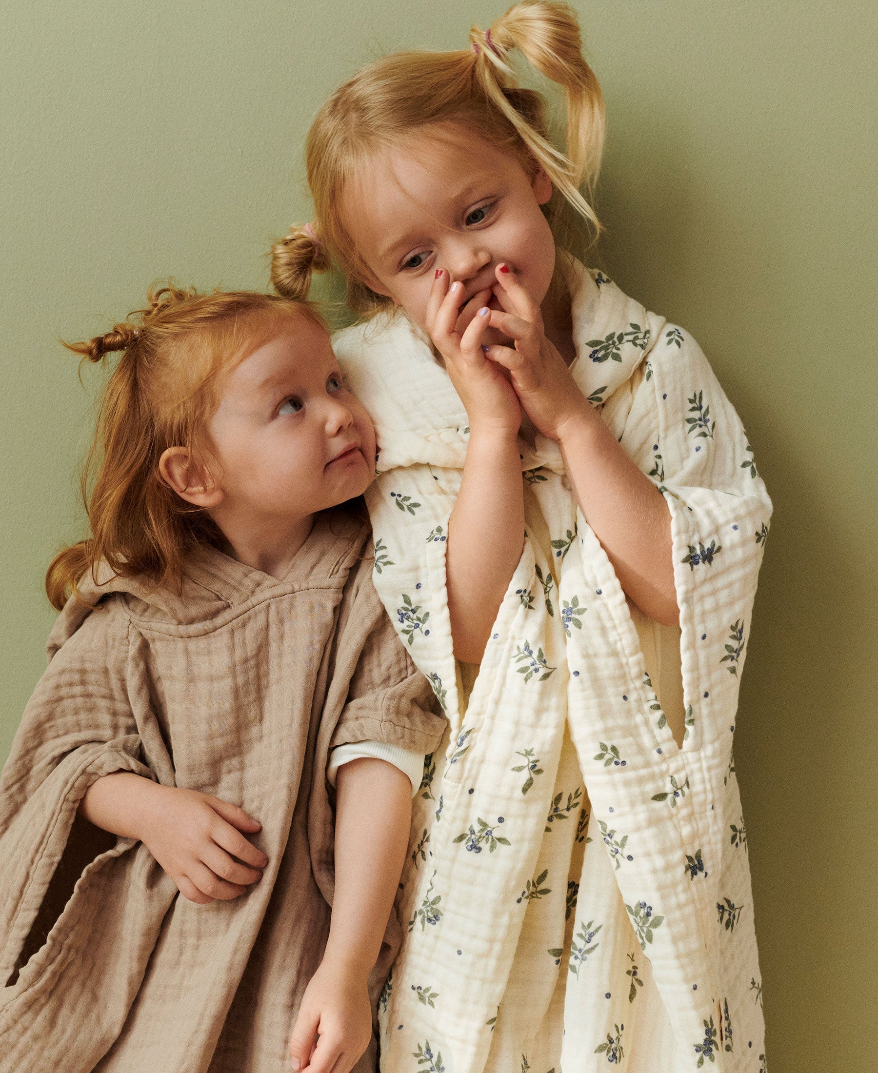 Ponyo Bath Poncho, Blueberries