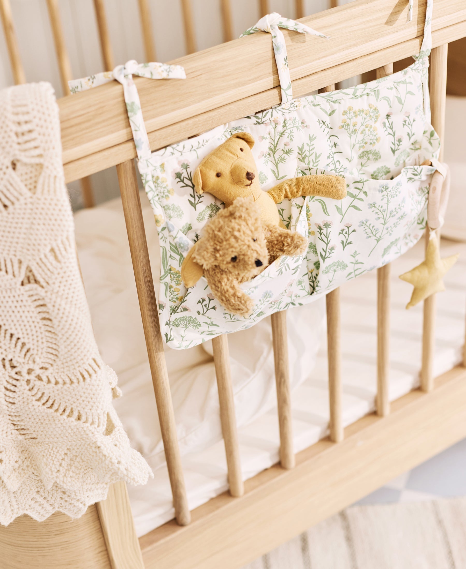 Polly Bed Pockets, Summer Flowers - Bubbadue