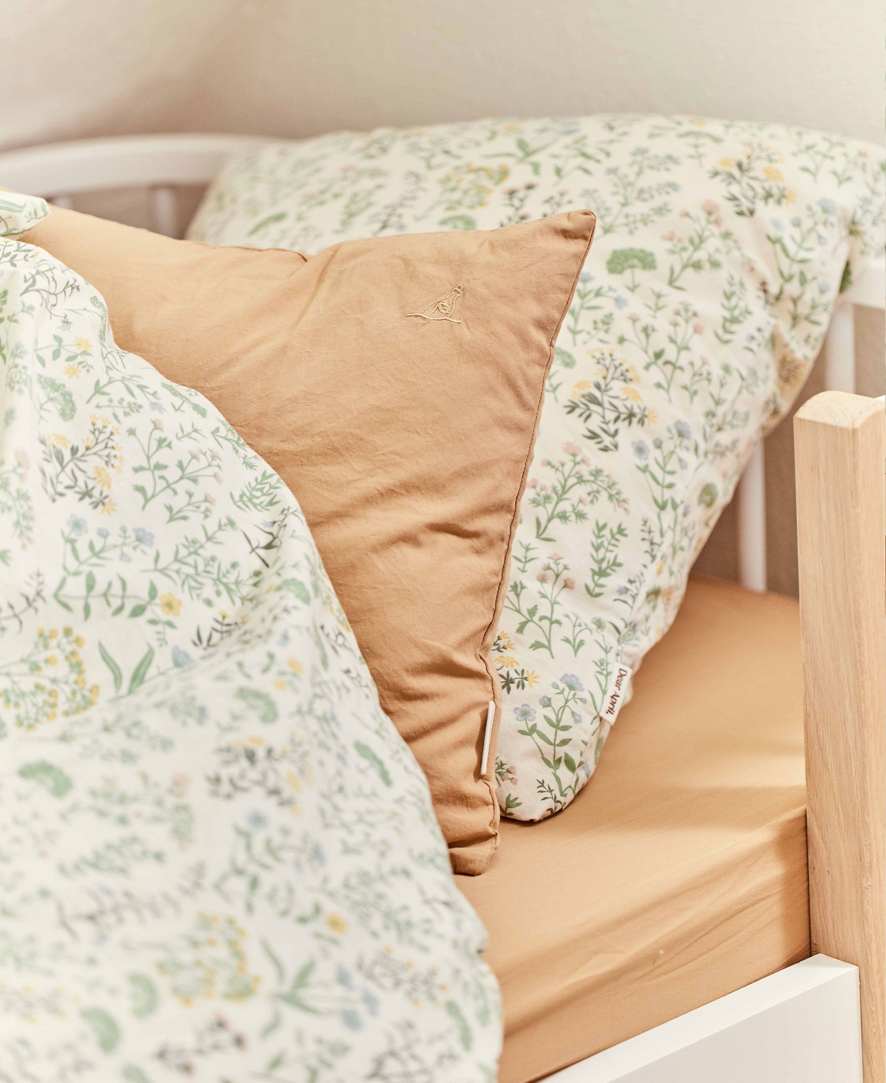 Joha Junior Bedding, Sandy Feet - Bubbadue