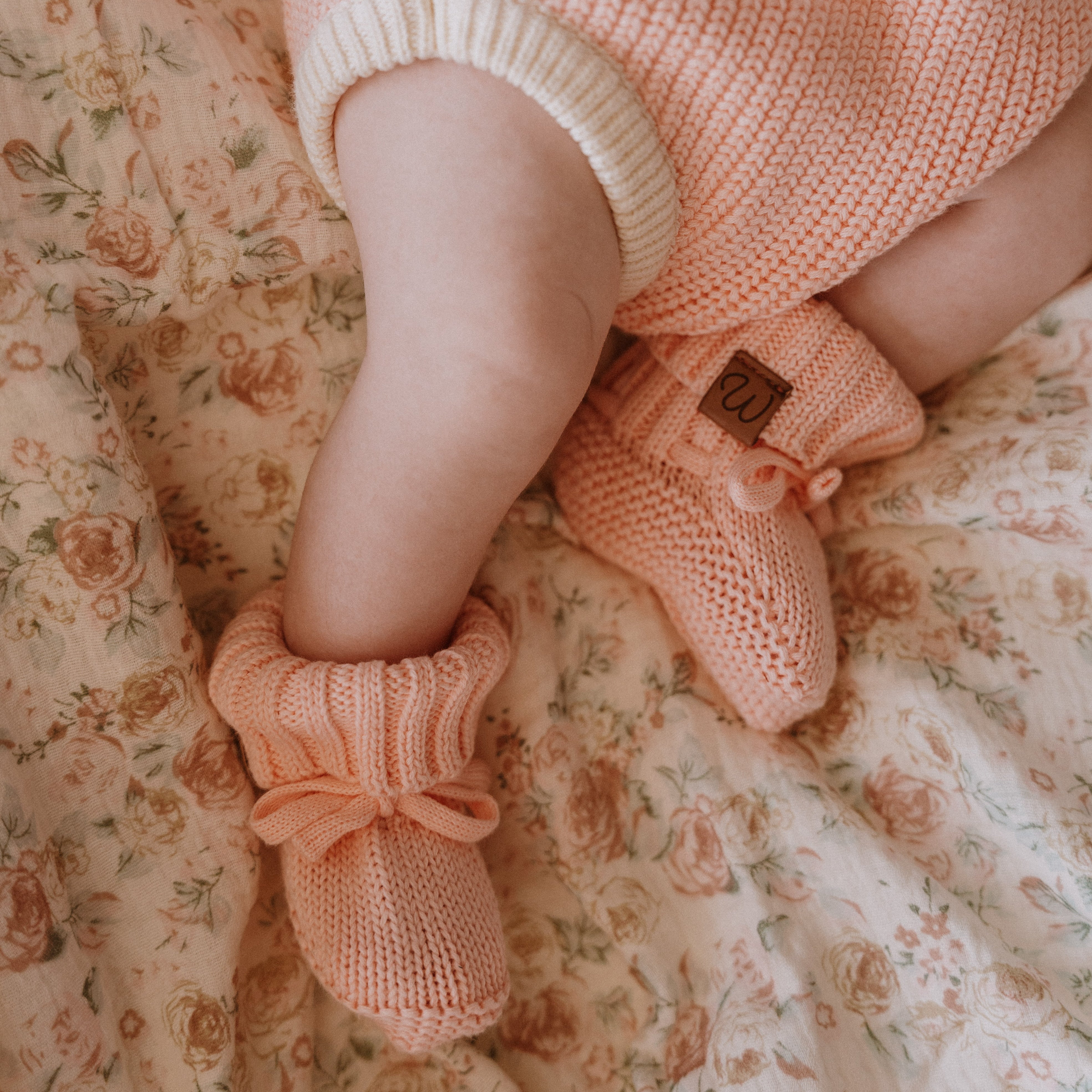 Knitted Booties (0-3 Months) - Pink