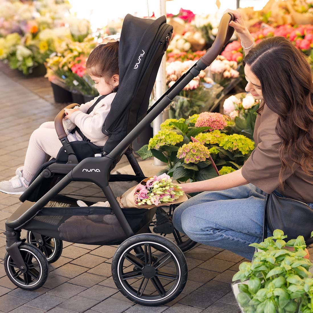 Nuna TRIV lx Stroller - Caviar
