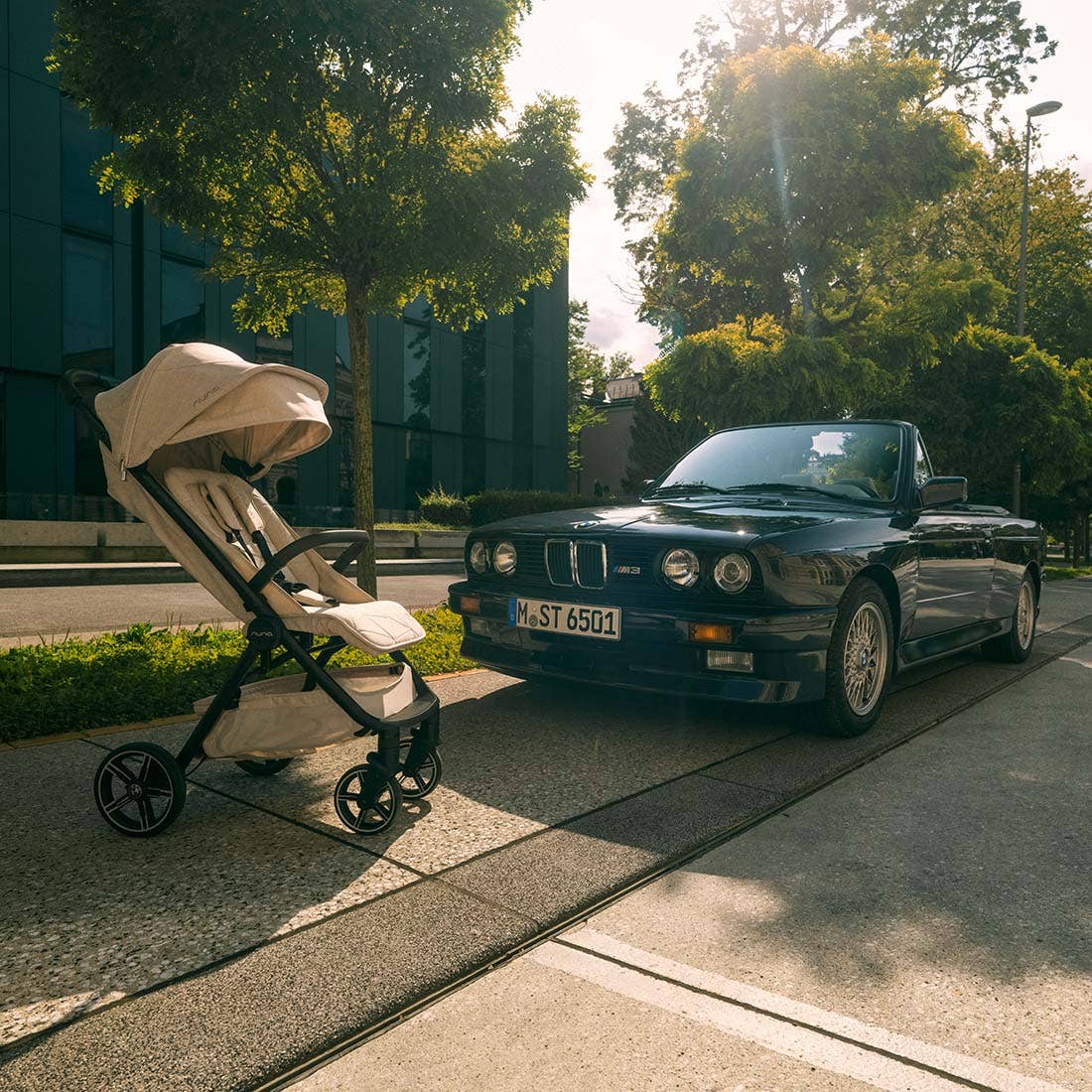 Nuna TRVL lx BMW Collection Stroller - Mica