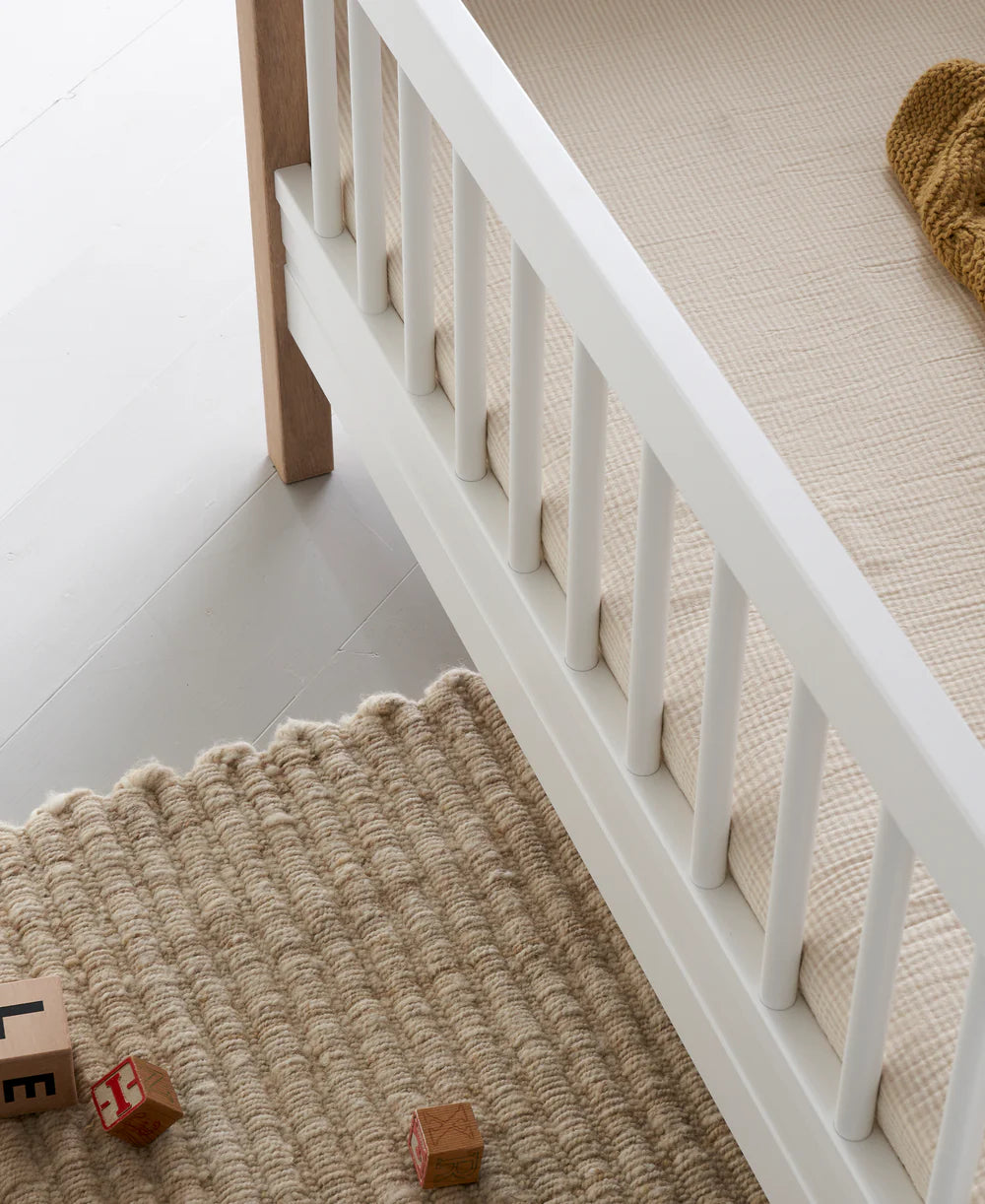 Wood Mini+ Junior Bed - White/Oak