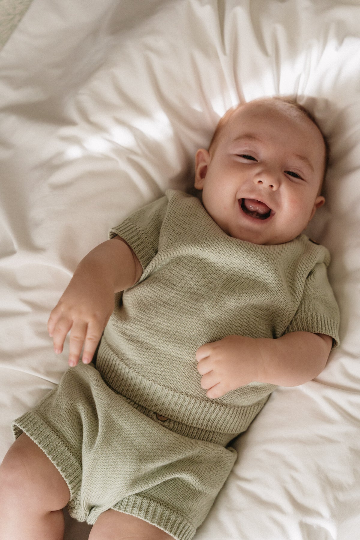 Bubbadue biscuit knitted top and bloomer set for babies and toddlers