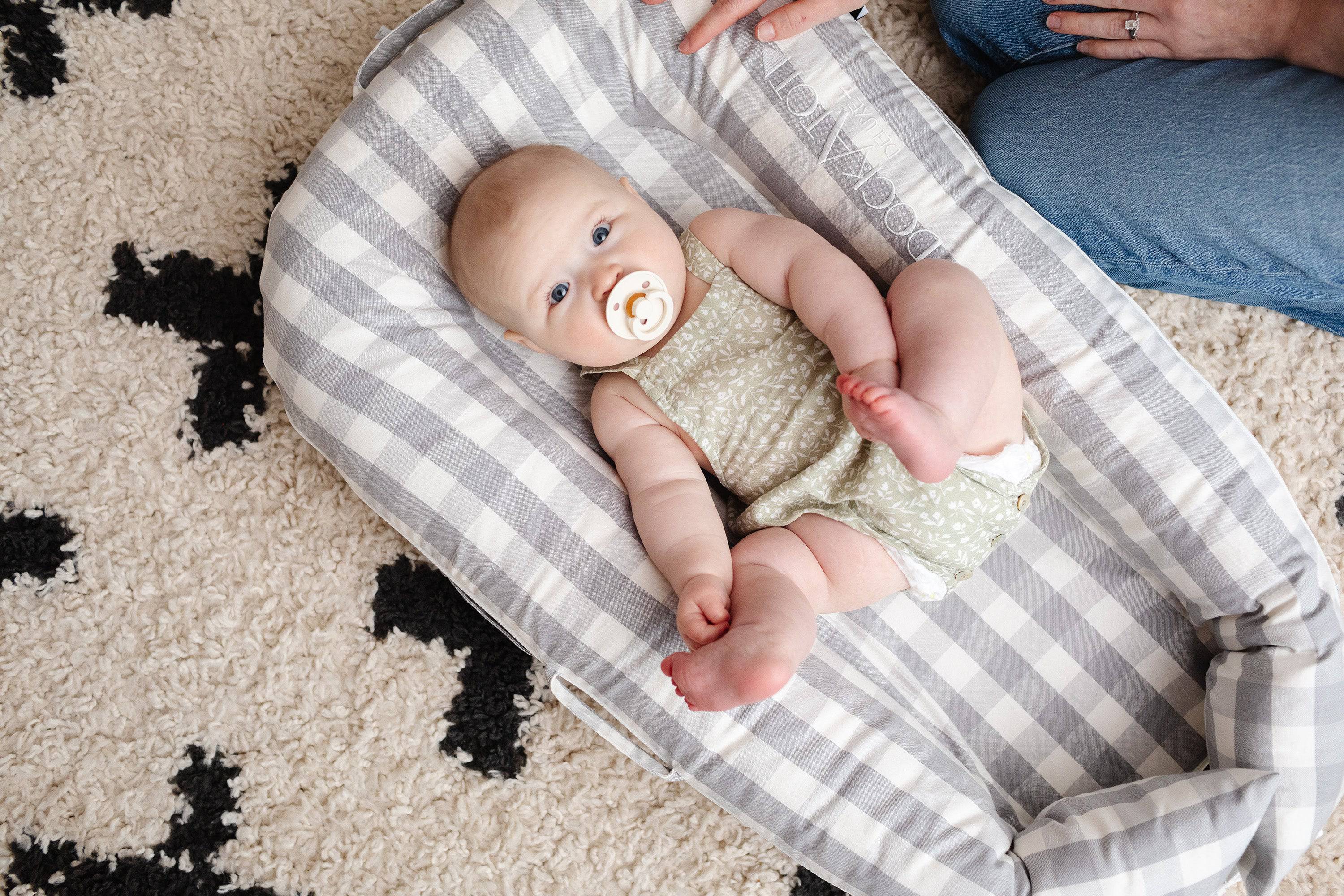 DockATot Deluxe+ (0-8 Months) - Stone Gingham - Bubbadue