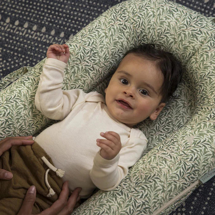 Deluxe+ Dock (0-8 months) - Willow Boughs - Bubbadue